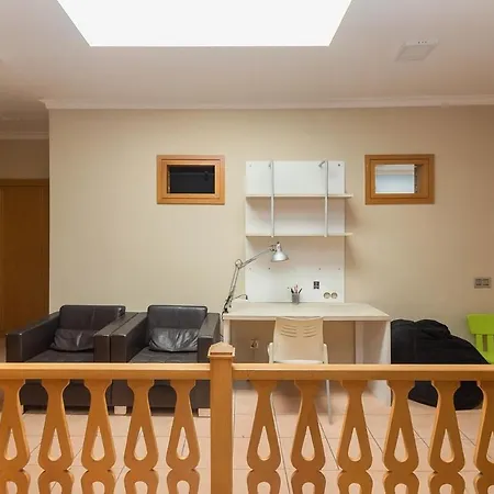 Гостевой дом Guestready - Naranjo House En Pleno Centro Тельде