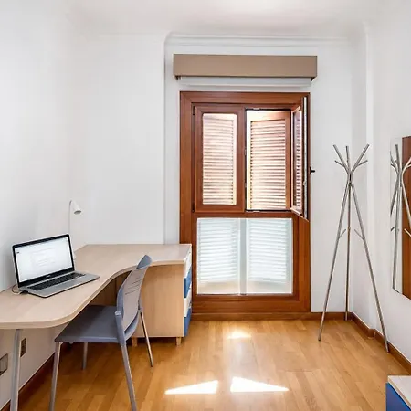 بيت ضيافة Guestready - Naranjo Duplex Place 4*