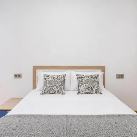 بيت ضيافة Guestready - Naranjo Duplex Place