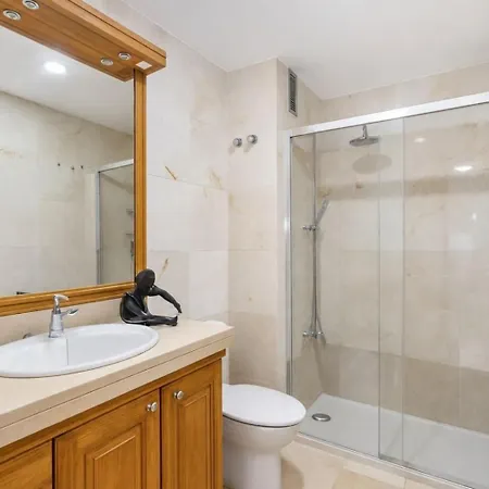 بيت ضيافة Guestready - Naranjo Duplex Place