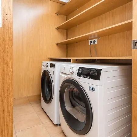 بيت ضيافة Guestready - Naranjo Duplex Place تيلدي