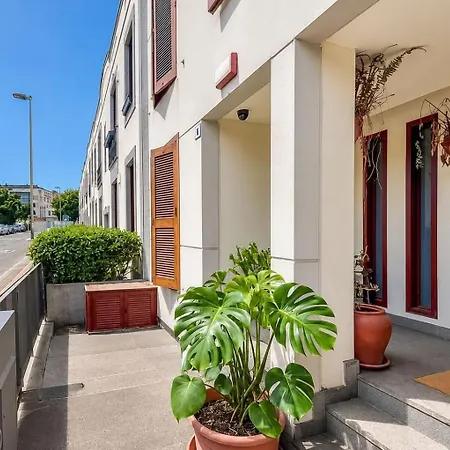بيت ضيافة Guestready - Naranjo Duplex Place